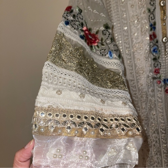 Pakistani Ruzal white/multicolor Slip Dress Fancy Formal party / Wedding Suit - Picture 4 of 17